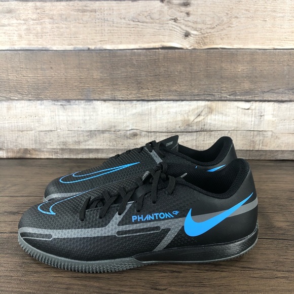NWOT Nike Phantom GT Academy Indoor Soccer Cleats Boys Youth Size 2 - Picture 3 of 9
